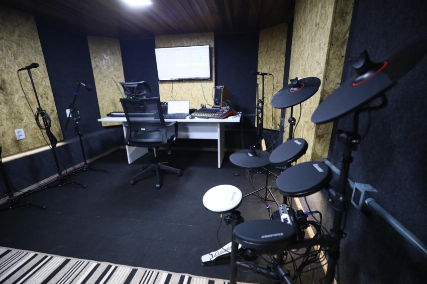 Secretaria de Cultura abre edital para grava&ccedil;&atilde;o musical no Est&uacute;dio Mestre Bolinha