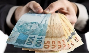 Mais de R$ 2 bilh&otilde;es ainda est&atilde;o &agrave; disposi&ccedil;&atilde;o de v&iacute;timas dos descontos irregulares do INSS
